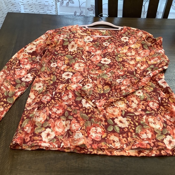 Sky blue top summer top size M. Brand is Est 1946. - Picture 3 of 3